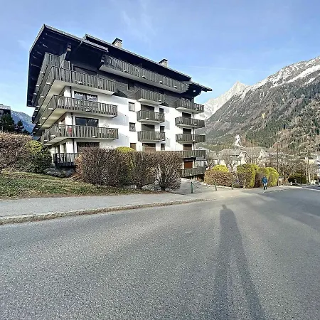 Chaleureux à Chamonix, 4 Pers, Près Du Brévent Avec Terrasse Et Parking - Fr-1-507-26 *