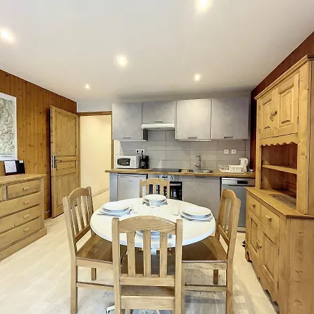 Chaleureux à Chamonix, 4 Pers, Près Du Brévent Avec Terrasse Et Parking - Fr-1-507-26 * Chamonix