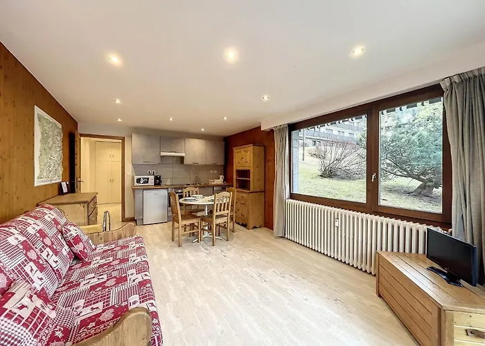 Chaleureux A Chamonix, 4 Pers, Pres Du Brevent Avec Terrasse Et Parking - Fr-1-507-26 * Chamonix