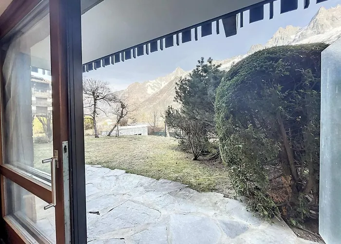 Chaleureux A Chamonix, 4 Pers, Pres Du Brevent Avec Terrasse Et Parking - Fr-1-507-26 Apartman